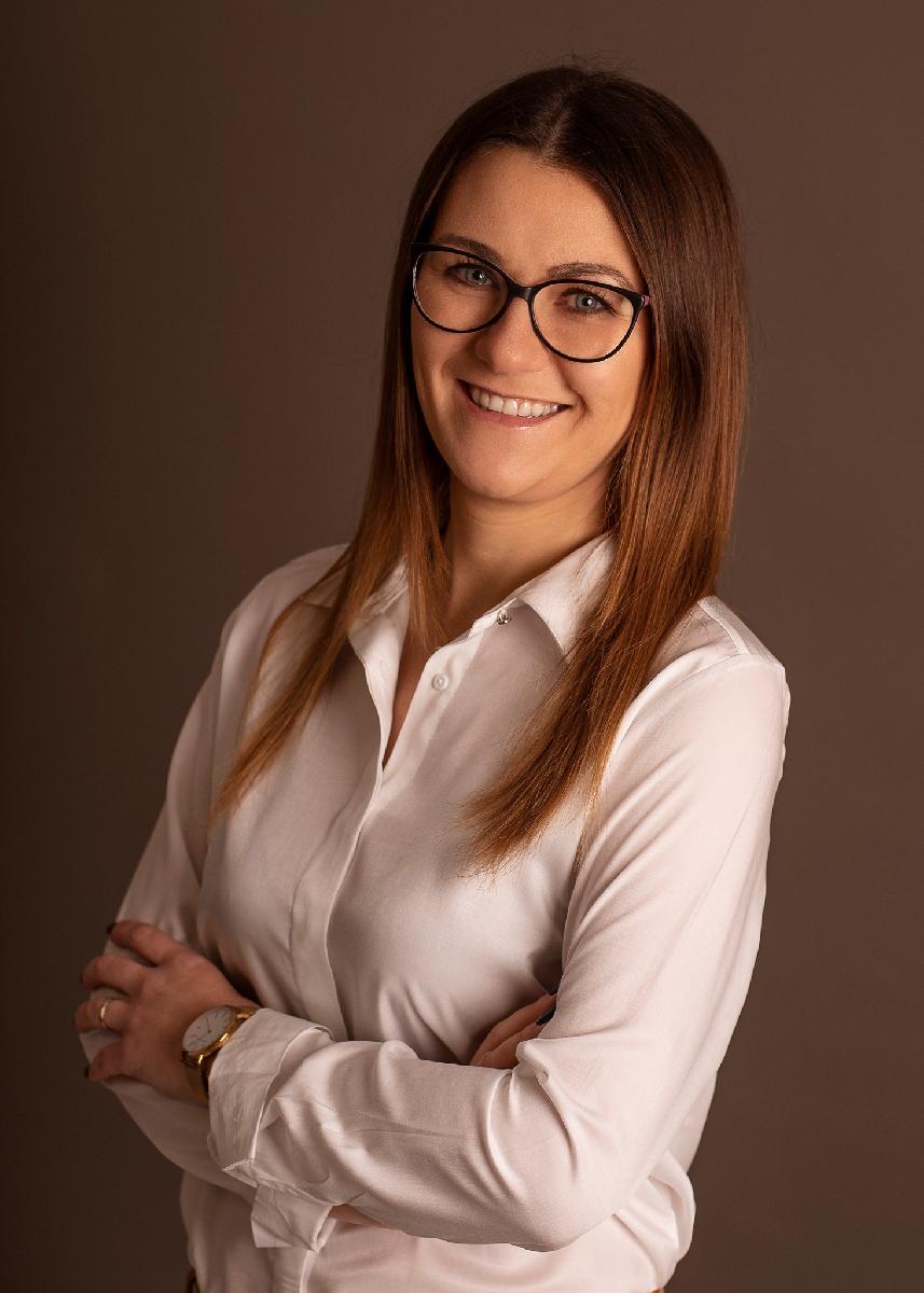 Z branżą finansową związana od 14 lat....