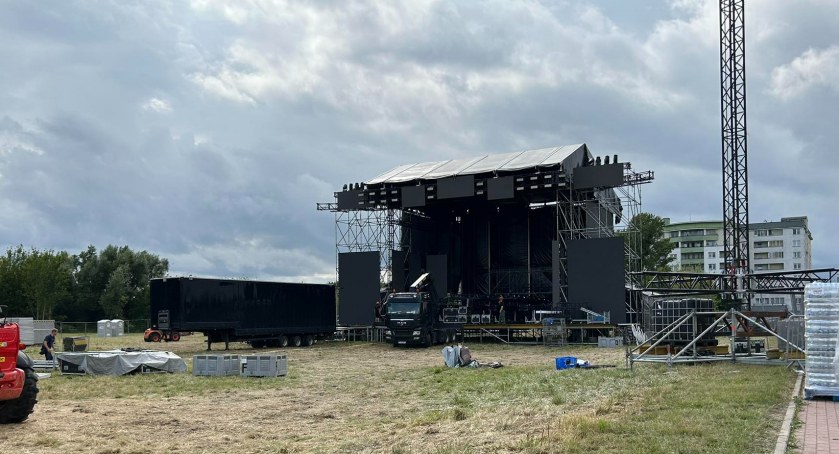 Zdjęcie sceny Roztańczonej Polski w Sochaczewie
