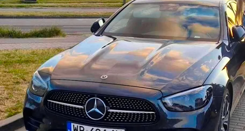 Interwencje i pomoc , Mercedes skradziony Żukowie - zdjęcie, fotografia