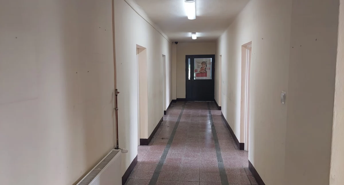 Sprawy urzędowe, Gmina Rybno Rozpoczął remont pomieszczeń budynku Urzędu Gminy Rybno - zdjęcie, fotografia