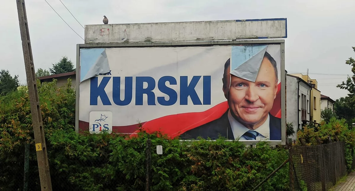 Interwencje i pomoc , Zapomniany plakat wyborczy Sochaczewie zgłoszenie czytelniczki - zdjęcie, fotografia