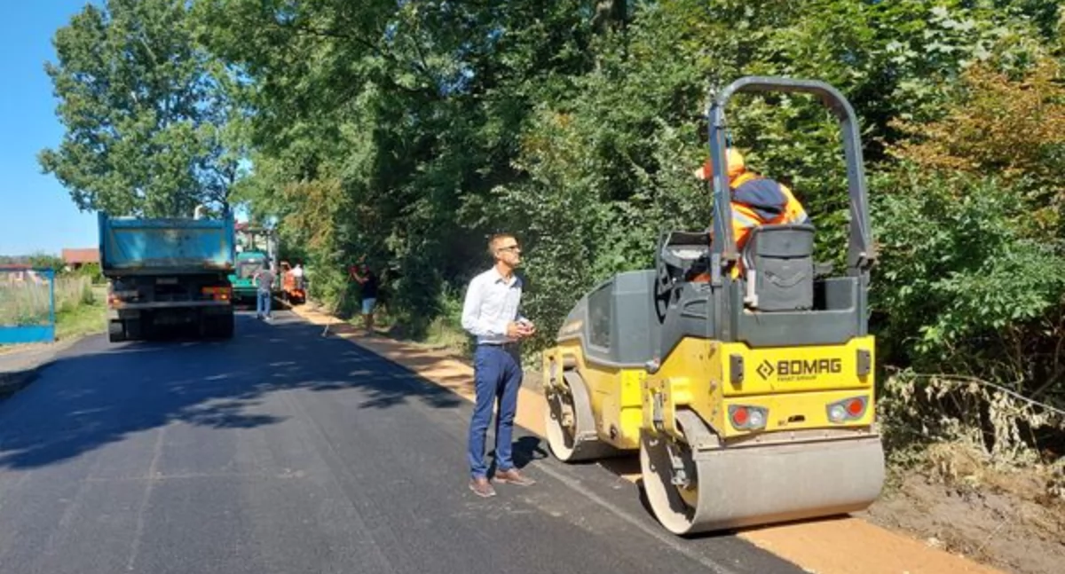 Sprawy urzędowe, Gmina Rybno Trwają prace związane przebudową kolejnego odcinka drogi powiatowej Złota Dębsk inwestycja ponad - zdjęcie, fotografia