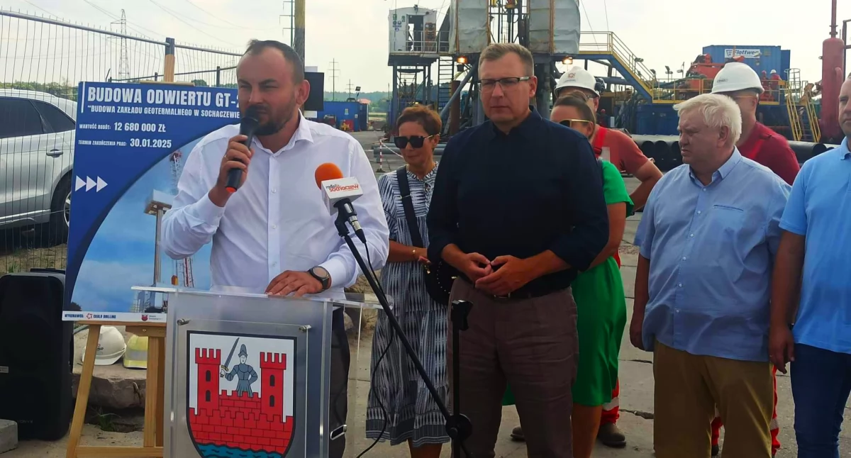 Inwestycje , Sochaczew dalej inwestuje zieloną energię ruszył drugi odwiert geotermalny - zdjęcie, fotografia