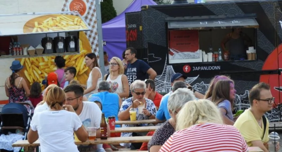 Atrakcje - Ciekawostki - Rekreacja, Family Sochaczewie zabawy pysznego jedzenia MOSiR - zdjęcie, fotografia