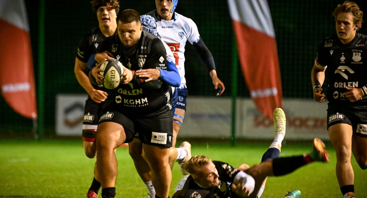 Rugby, Rugbiści zwalniają starcie Juvenią - zdjęcie, fotografia