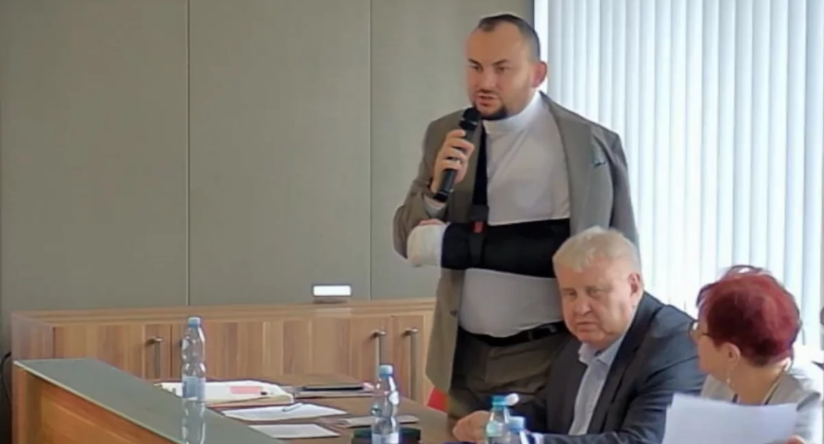 Sprawy urzędowe, Reprezentant Sochaczewa Zgromadzeniu Ogólnym Związku Miast Polskich został wybrany jednak obyło trudnych pytań - zdjęcie, fotografia