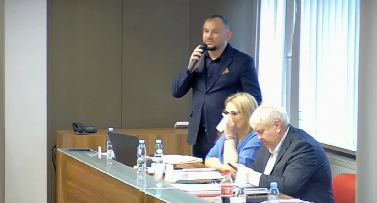 Inwestycje , Sesja Miejskiej walka namiot czyli burmistrz zapowiada kampanię Invest Sochaczew - zdjęcie, fotografia