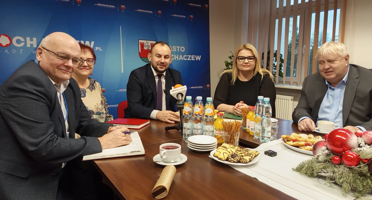 Sprawy urzędowe, Pierwsze Śniadanie Prasowe burmistrzem - zdjęcie, fotografia