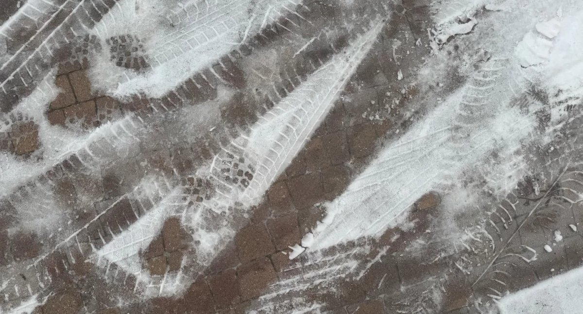 Pogoda , ostrzega przed gołoledzią powiecie sochaczewskim obowiązuje drugi stopień zagrożenia - zdjęcie, fotografia