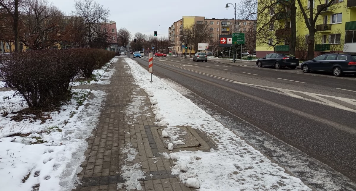 Pogoda , Pamiętaj odśnieżaniu chodników - zdjęcie, fotografia
