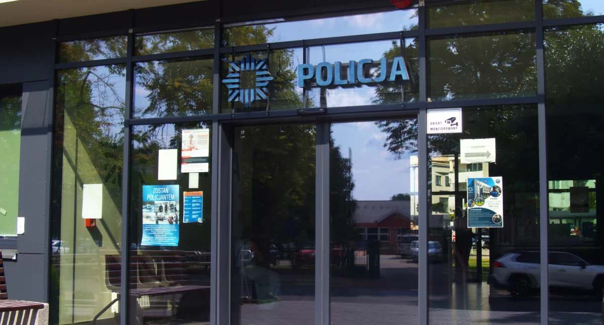 Kronika kryminalna, Przemoc rówieśnicza Sochaczewie sprawa pobicia trafiła sądu rodzinnego - zdjęcie, fotografia