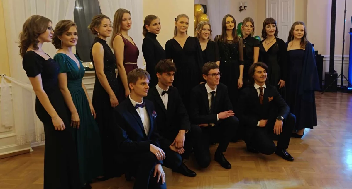 foto facebook LO Sióstr Niepokalanek w Szymanowie