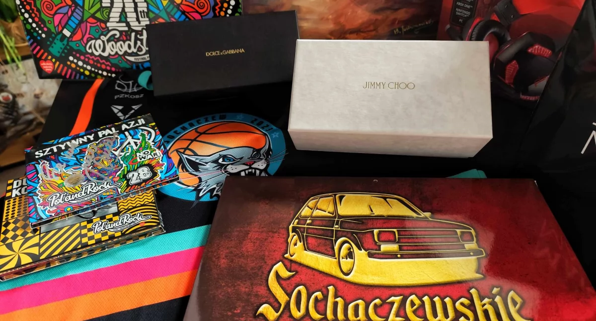 Interwencje i pomoc , Sochaczew trwają licytacje finał WOŚP ponad przedmiotów czeka nowych właścicieli - zdjęcie, fotografia