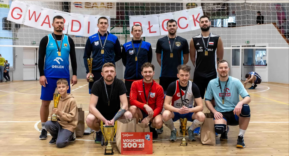 Siatkówka, Gwardia Płock mistrzem Amatorskiej Piłki Siatkowej - zdjęcie, fotografia
