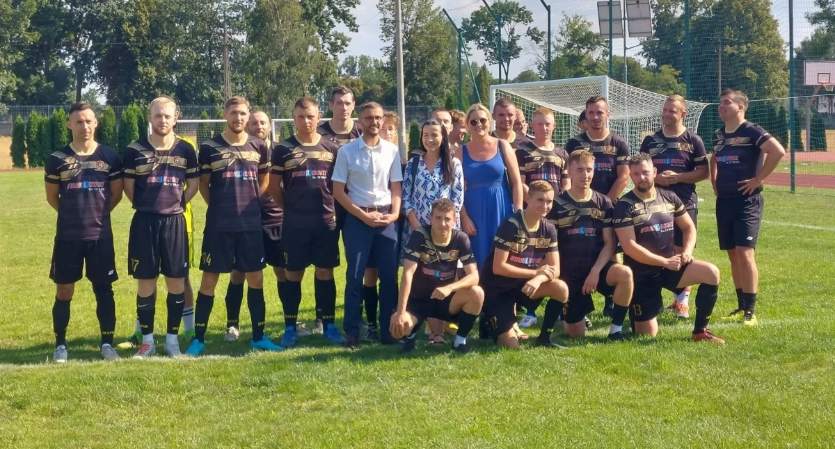 Piłka nożna, Gmina Rybno sportowy Gotard Rybno prowadzi nabór drużyny seniorów zapraszamy - zdjęcie, fotografia