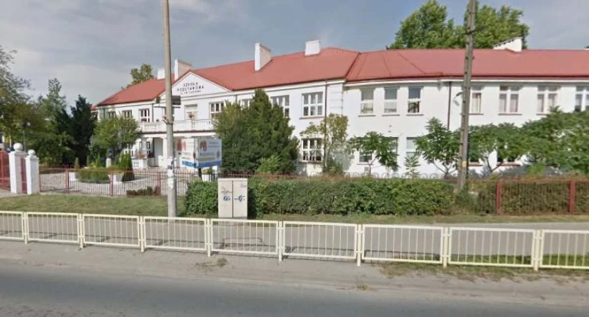 Edukacja - Szkoły, Szkoła Podstawowa Sochaczewa prośbą pomoc - zdjęcie, fotografia