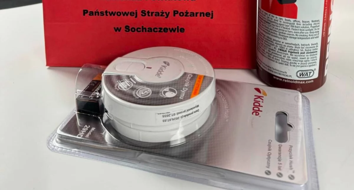 Pożary straż pożarna, przepisy obowiązkowe czujki czadu budynkach - zdjęcie, fotografia