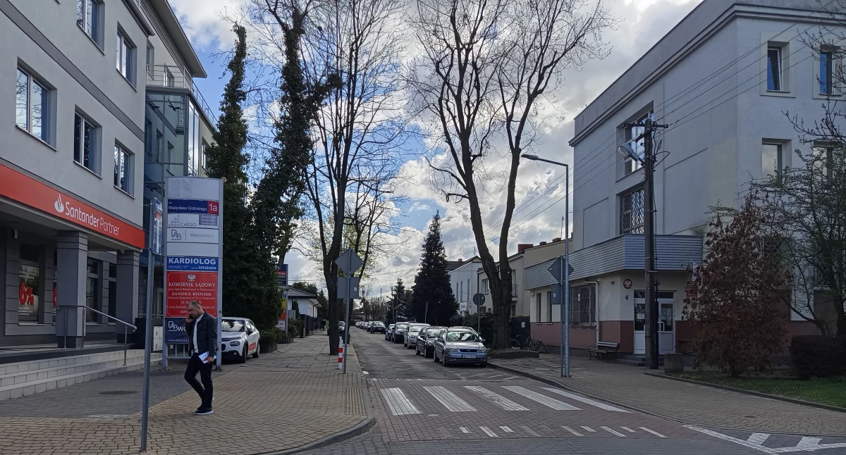 Inwestycje , Sochaczewski samorząd przygotowuje przebudowy ulicy Grabskiego - zdjęcie, fotografia