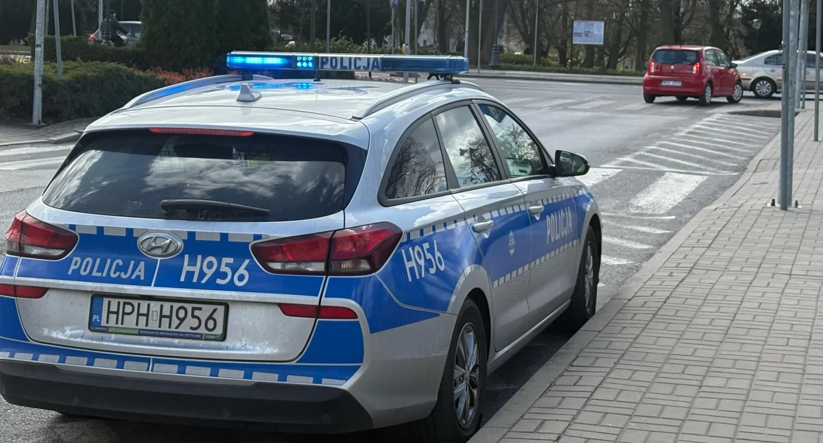 Komunikaty policji, Policjanci uratowali życie mieszkance Sochaczewa - zdjęcie, fotografia