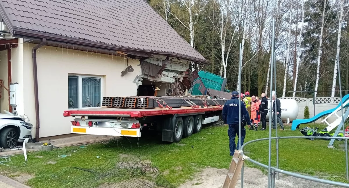 Interwencje i pomoc , Tragiczny wypadek Sochaczewie zbiórka odbudowę - zdjęcie, fotografia