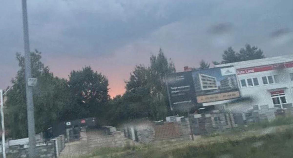 Pogoda , Ostrzeżenie meteorologiczne burza piorunami - zdjęcie, fotografia