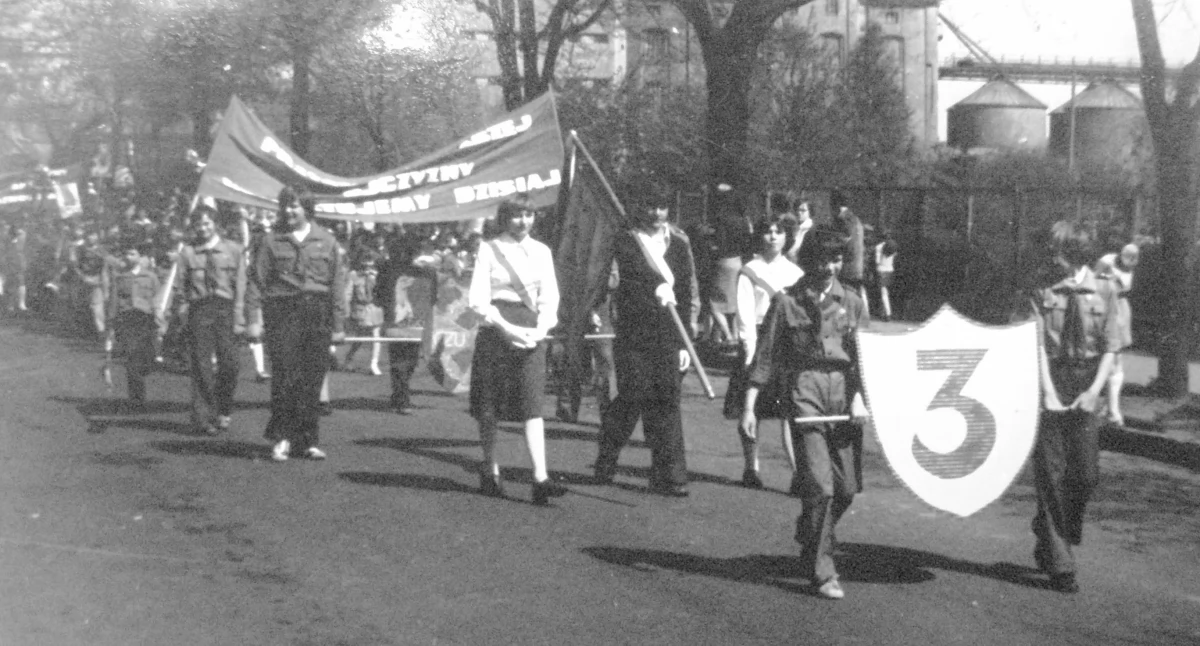 Historia, Święto które zniszczyli komuniści Pochody pierwszomajowe Sochaczewie - zdjęcie, fotografia