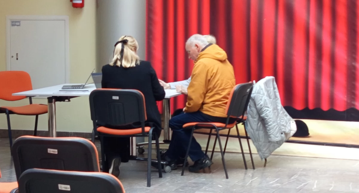 Centralny Port Komunikacyjny, Konsultacje sprawie sztuka sztuki - zdjęcie, fotografia
