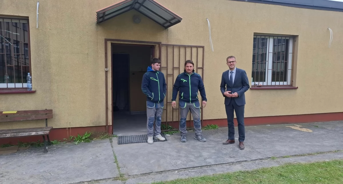 Inwestycje , Gmina Rybno Powstaje świetlica wiejska Rybnie prace postępują sprawnie zgodnie planem - zdjęcie, fotografia