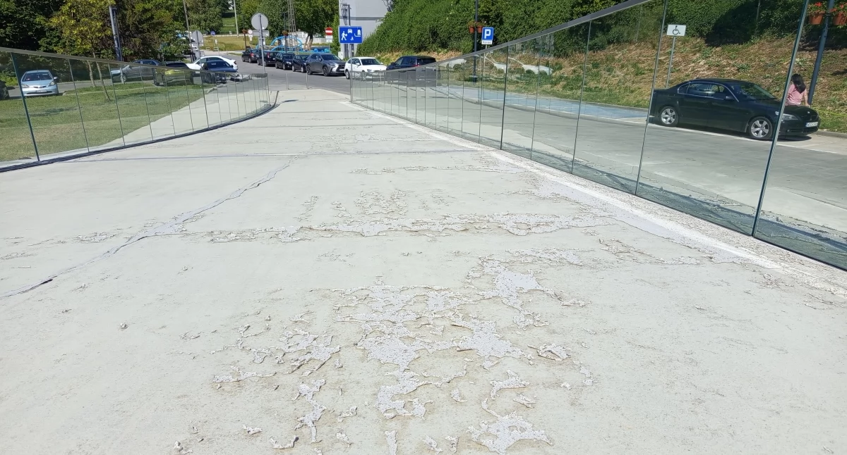 Sprawy urzędowe, Sochaczewski amfiteatr naprawy - zdjęcie, fotografia