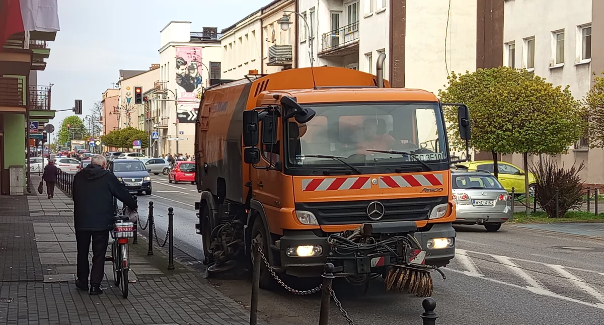Sprawy urzędowe, Sochaczewie będą ulice samorząd mazowiecki sypnął kasą - zdjęcie, fotografia