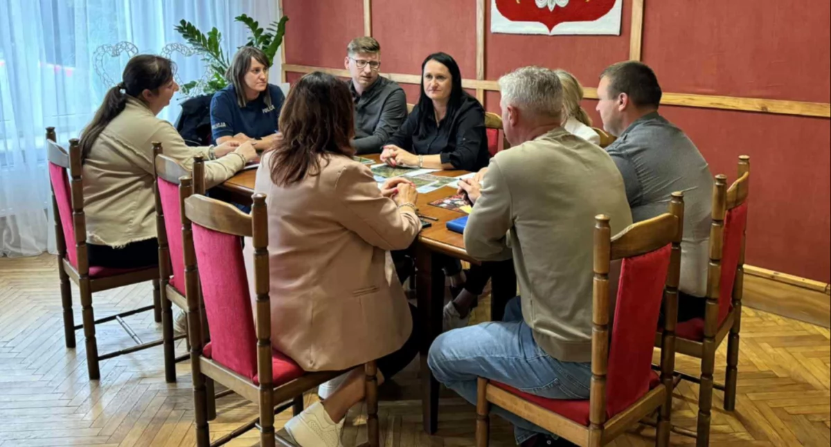 Interwencje i pomoc , Wójt Gminy Młodzieszyn zwołała spotkanie Gminnego Zespołu Zarządzania Kryzysowego - zdjęcie, fotografia