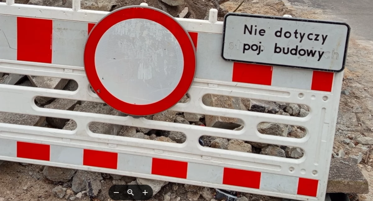 Sprawy urzędowe, Zamknęli skrzyżowanie Płockiej Gawłowskiej wyznaczono objazdy - zdjęcie, fotografia