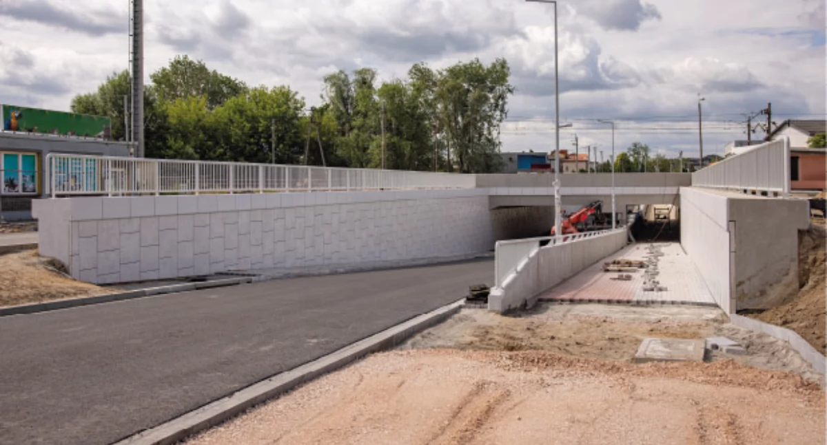 Sprawy urzędowe, Tunel Teresinie usprawnia kominikację zwiększa bezpieczeństwo - zdjęcie, fotografia