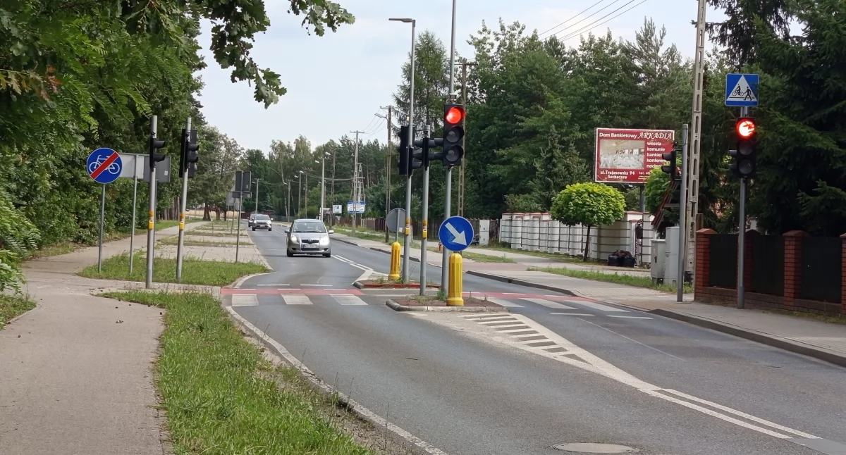 Interwencje i pomoc , Miało dyscyplinowanie kierowców ignorowanie sygnalizacji - zdjęcie, fotografia