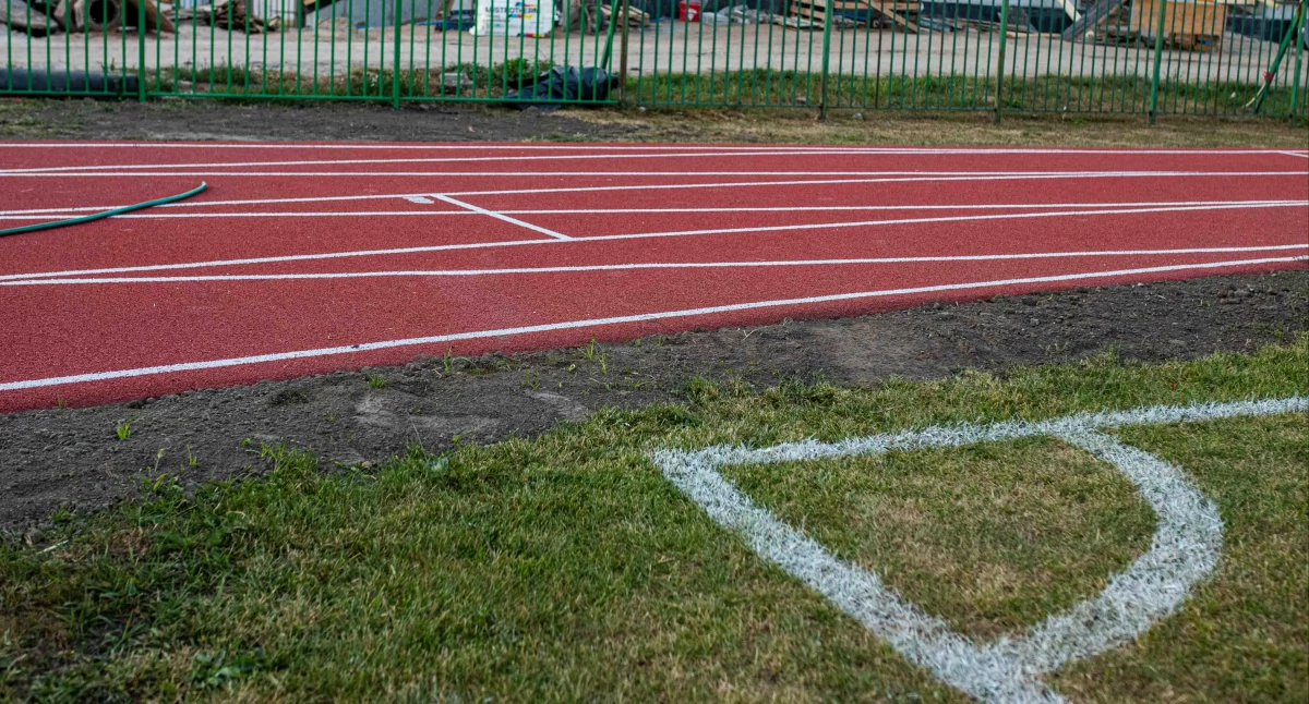 Interwencje i pomoc , Przebudowa stadionu Bzura ktoś panuje - zdjęcie, fotografia
