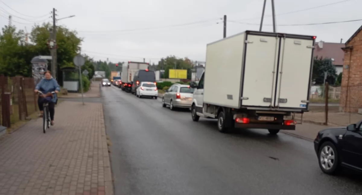 Interwencje i pomoc , Skrzyżowanie Płockiej Gawłowską miało lepiej było - zdjęcie, fotografia