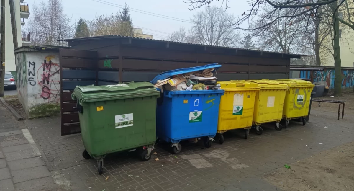 Sprawy urzędowe, Sochaczewie wzrosną opłaty śmieci wszystko rękach radnych - zdjęcie, fotografia