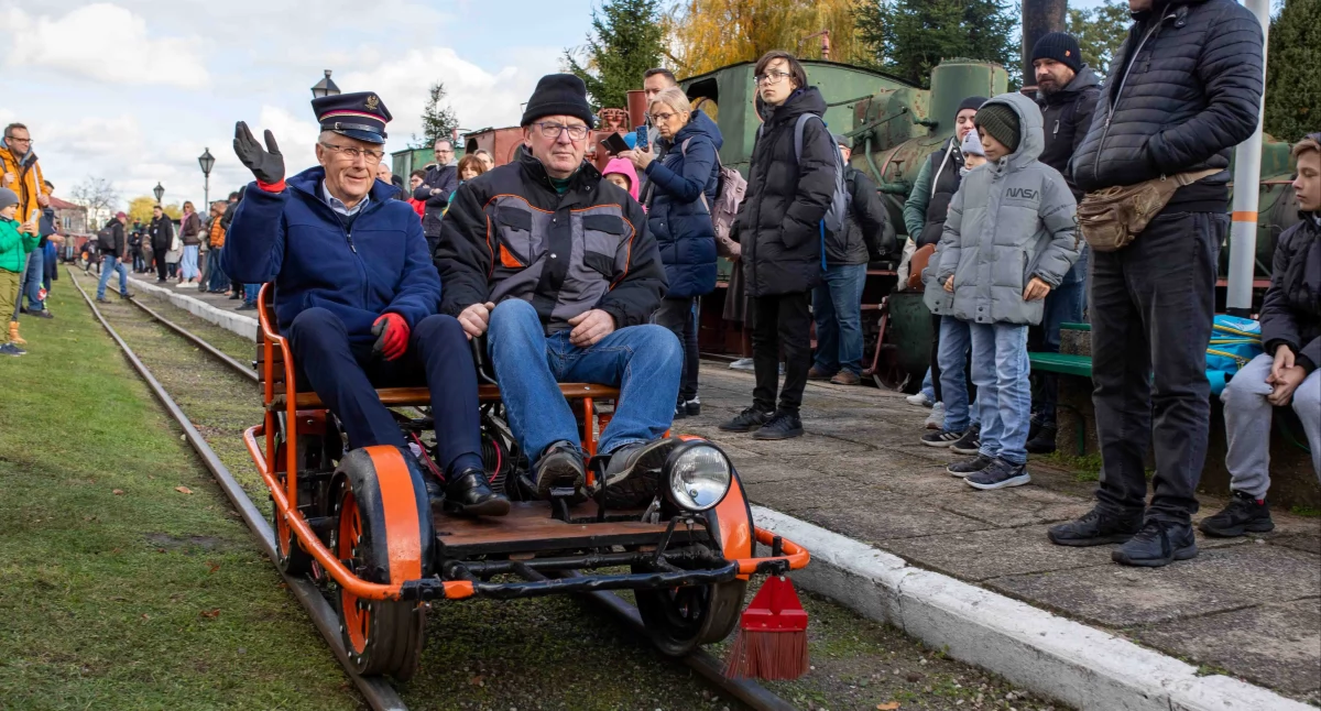 Atrakcje - Ciekawostki - Rekreacja, Zakończenie sezonu Muzeum Kolei Wąskotorowej Sochaczewie - zdjęcie, fotografia