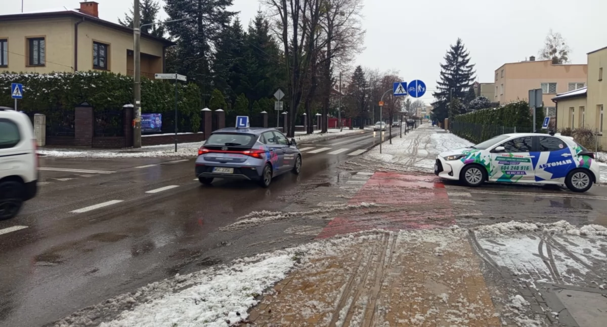 Skrzyżowanie ul. Licealnej i ul. Wojska Polskiego