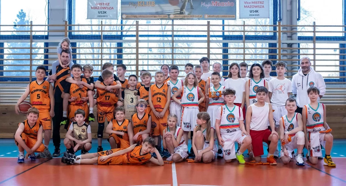 Koszykówka, Akademia Sochaczew debiutuje wodzą Artioma Wójcickiego meczu Tygrysami - zdjęcie, fotografia
