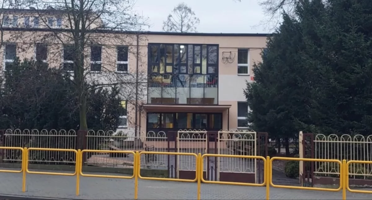 Edukacja - Szkoły, Ósmoklasiści przed ważnym wyborem szkoły Sochaczewie zapraszają otwarte - zdjęcie, fotografia