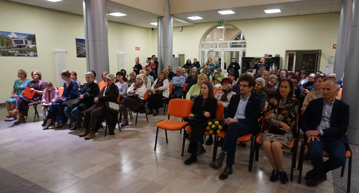 Publikacje - Wydania, Spotkanie autorskie Anetą Krasińską Sochaczewie - zdjęcie, fotografia