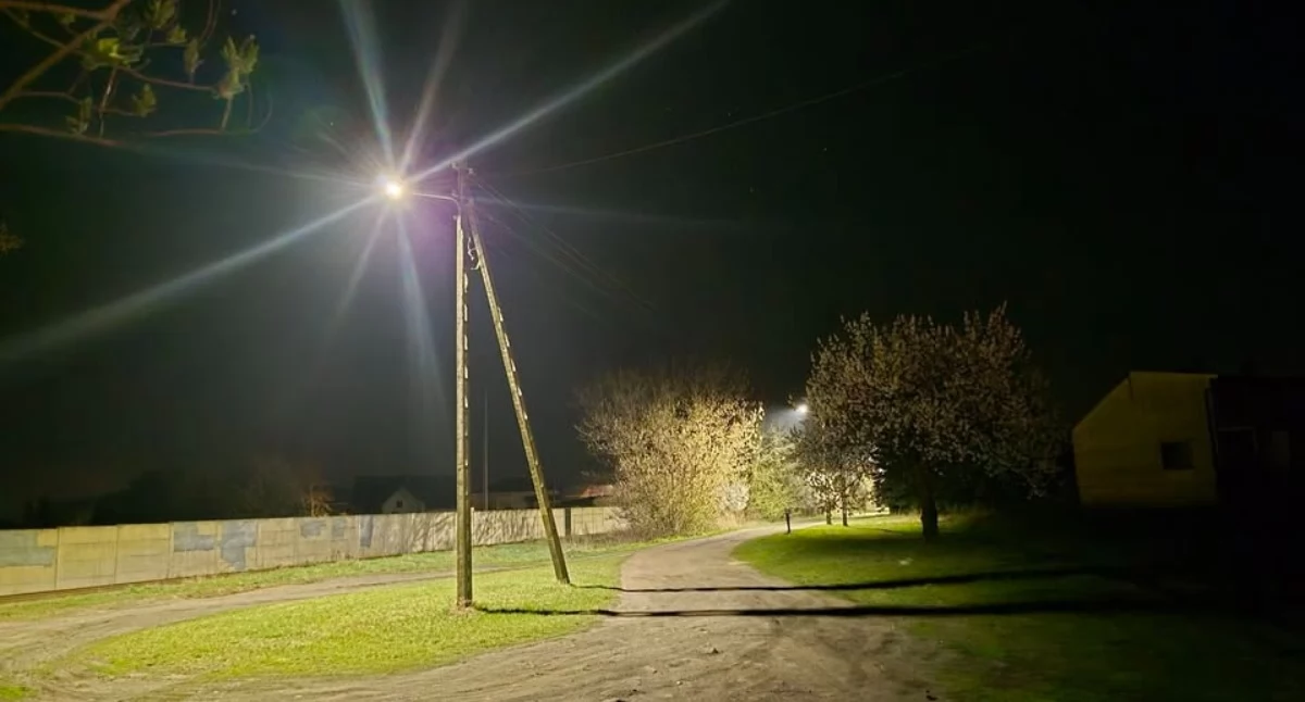 Inwestycje , Chopina mała rzecz cieszy - zdjęcie, fotografia