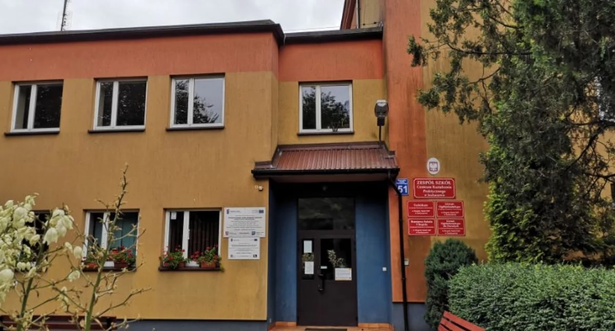 Edukacja - Szkoły, Matura wystartowała - zdjęcie, fotografia