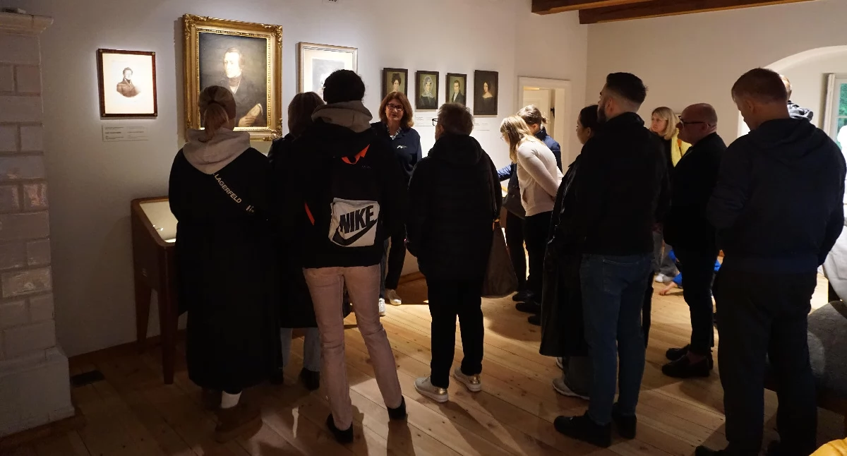 Atrakcje - Ciekawostki - Rekreacja, „Ballady szepty nocy” Muzeów Żelazowej romantycznym klimacie - zdjęcie, fotografia