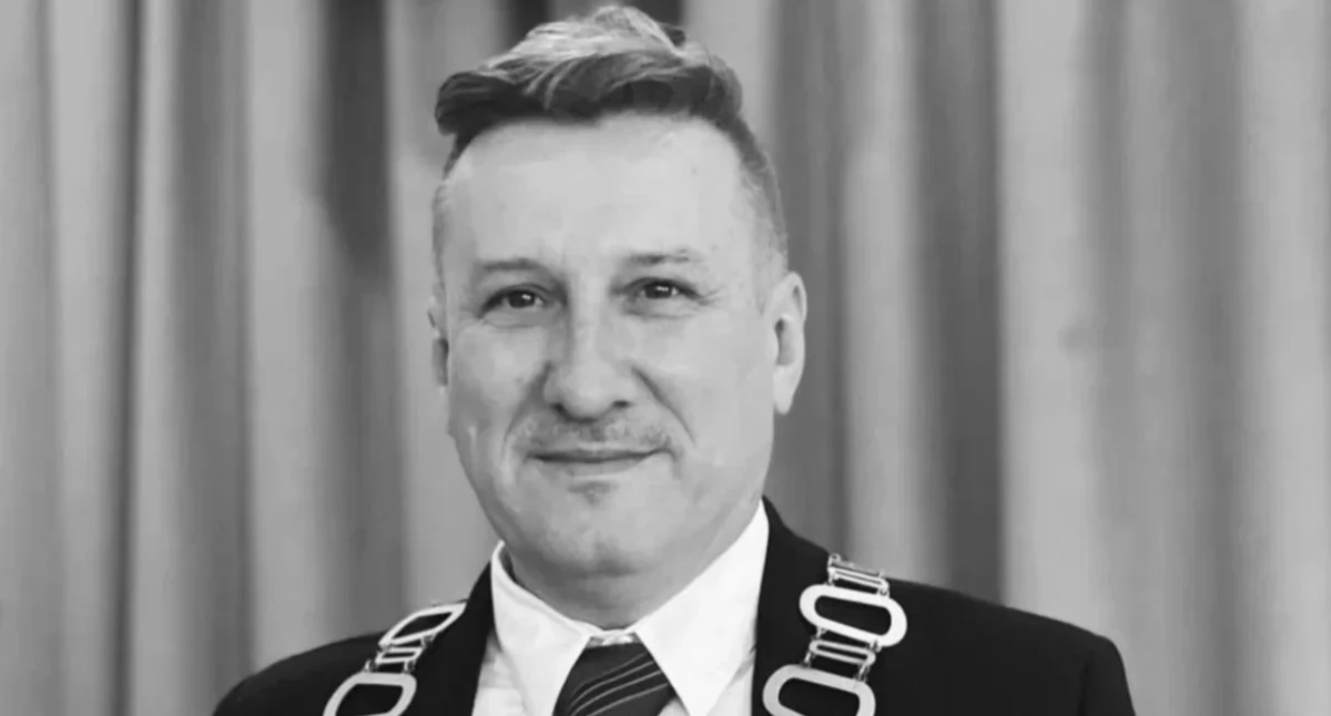 Odeszli od nas - wspomnienia , Minął śmierci Arkadiusza Stępnia burmistrza Miasta Gminy Kiernozia - zdjęcie, fotografia