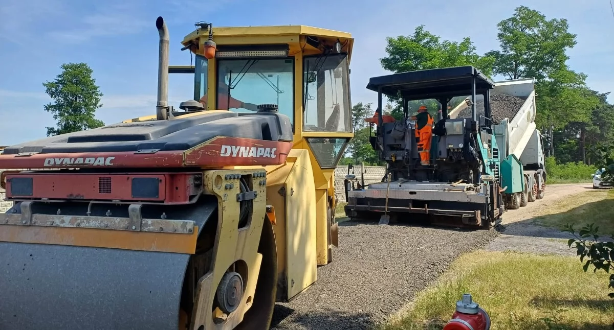Sprawy urzędowe, Ponad destruktu asfaltowego Gminy Młodzieszyn - zdjęcie, fotografia
