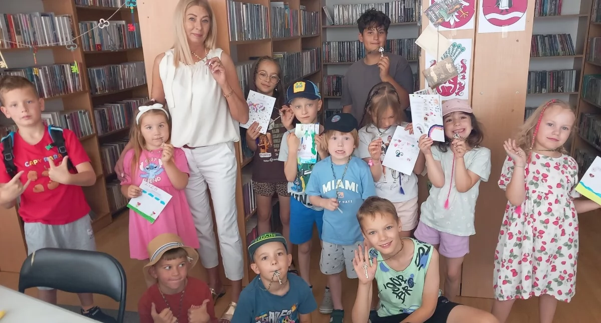 Imprezy cykliczne , Drugi tydzień wakacyjnych przygód bibliotece Młodzieszynie pełen wspomnień zabawy - zdjęcie, fotografia