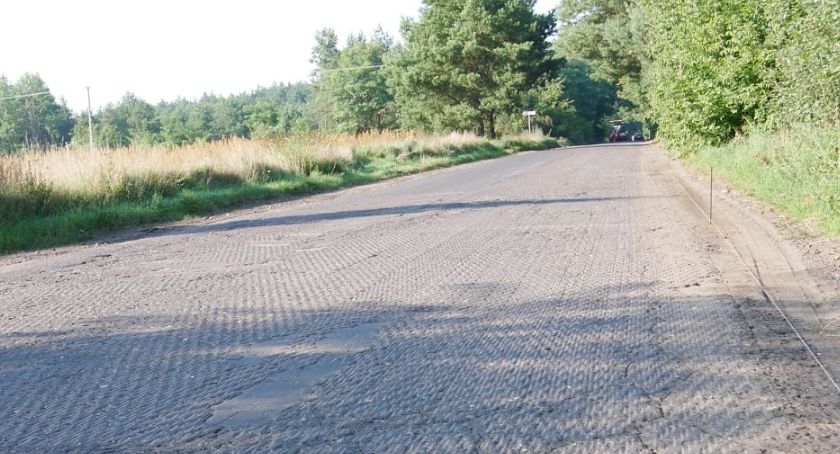 zdjęcie drogi w Mistrzewicach