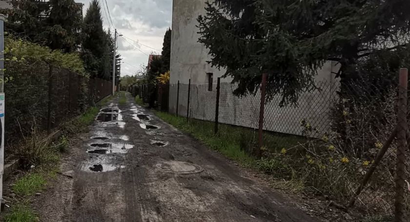 Zdjęcie ulicy gruntowej w Sochaczewie